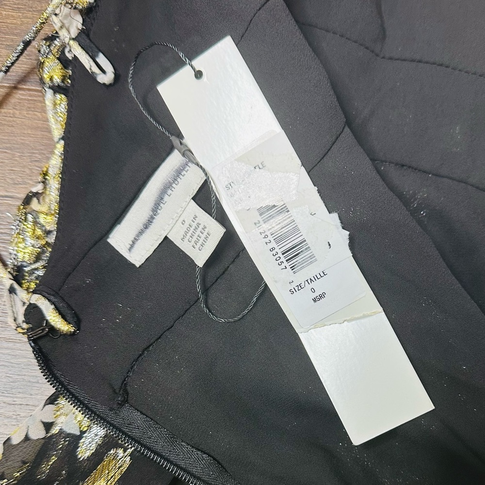 ML Monique Lhuillier Metallic Chiffon Maxi Dress - Picture 9 of 9